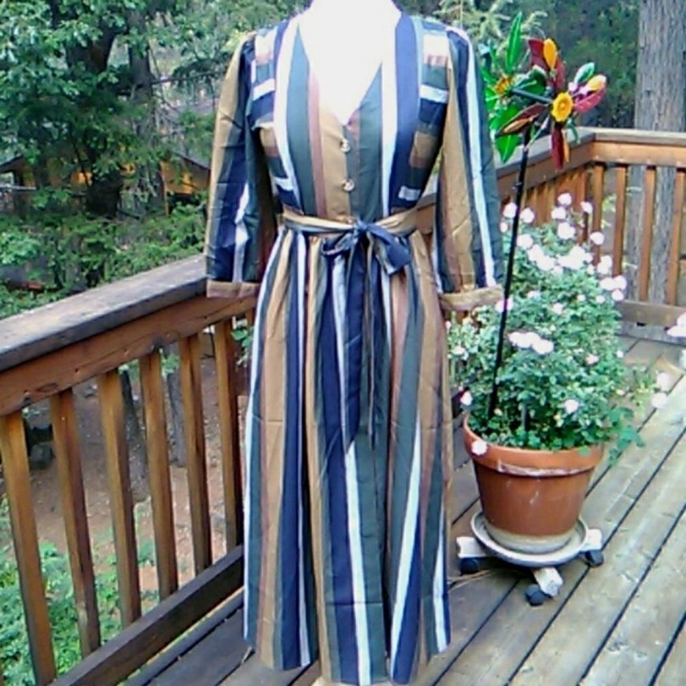 NWT Cufn Basic Striped Midi Dress